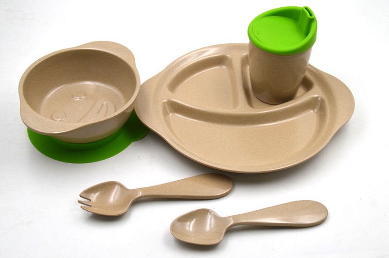 Dinnerware set for children